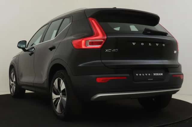 Volvo XC40 (2021) thumbnail 4