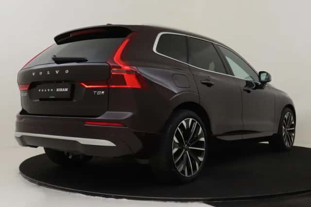 Volvo XC60 (2025) thumbnail 2