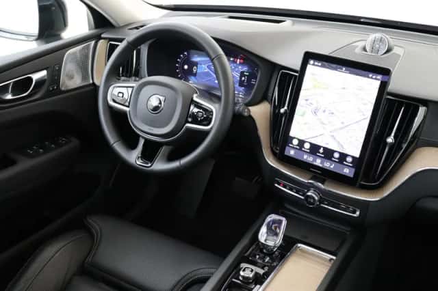 Volvo XC60 (2025) thumbnail 5