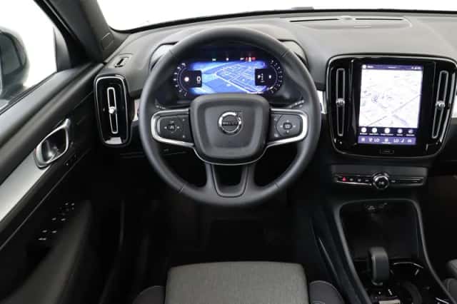Volvo XC40 (2026) thumbnail 1