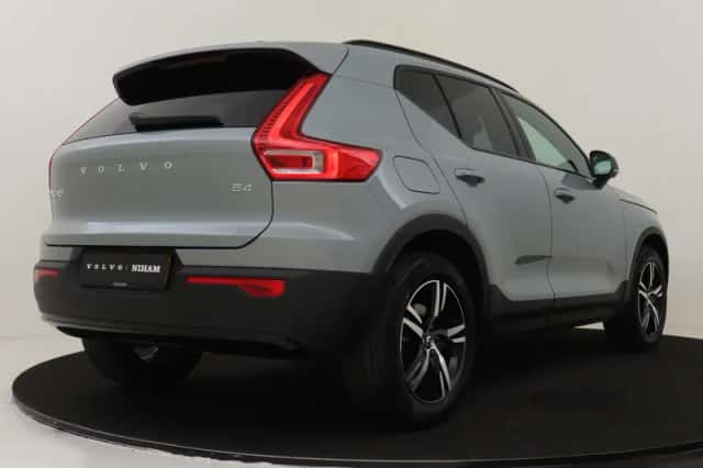 Volvo XC40 (2026) thumbnail 2