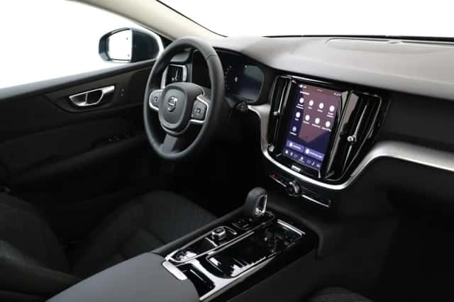 Volvo V60 (2025) thumbnail 5