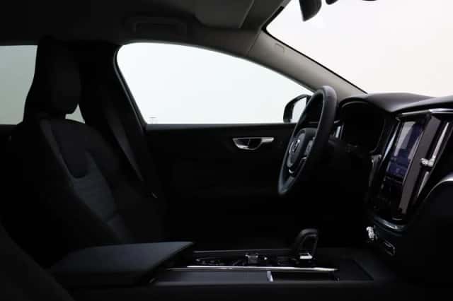 Volvo V60 (2025) thumbnail 7