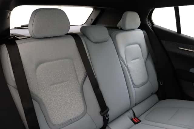 Volvo EX30 (2025) thumbnail 13