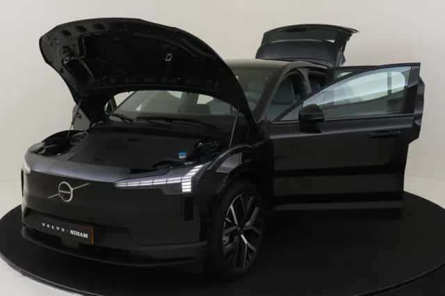 Volvo EX30 (2025) thumbnail 16