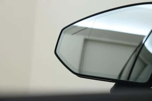 Volvo EX30 (2025) thumbnail 30