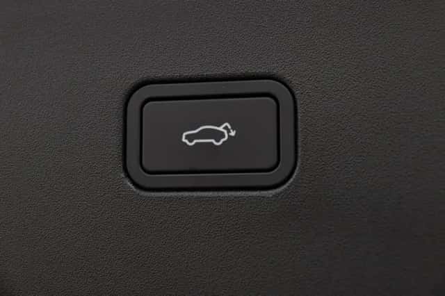 Volvo EX30 (2025) thumbnail 32