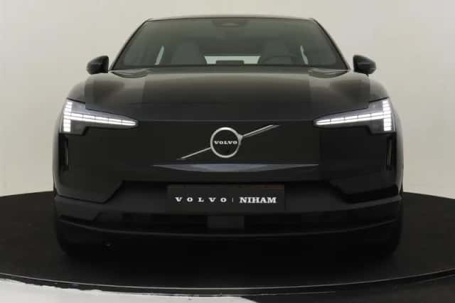 Volvo EX30 (2025) thumbnail 8