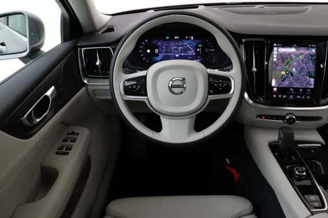 Volvo V60 (2025)