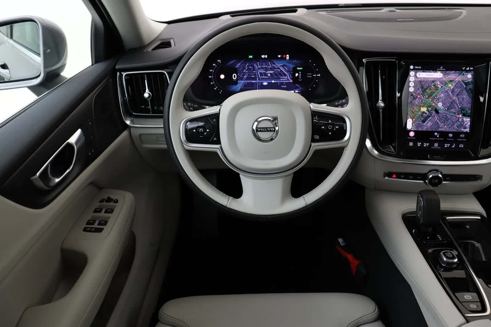 Volvo V60 (2025) — foto 1