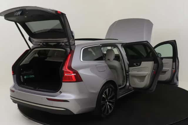 Volvo V60 (2025) thumbnail 18