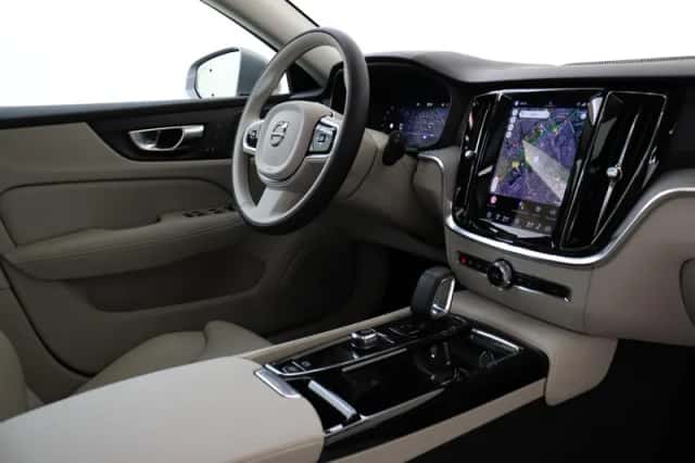 Volvo V60 (2025) thumbnail 5