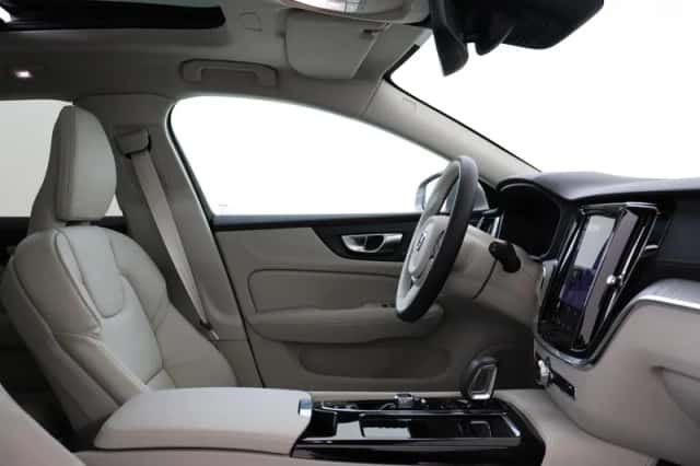 Volvo V60 (2025) thumbnail 7