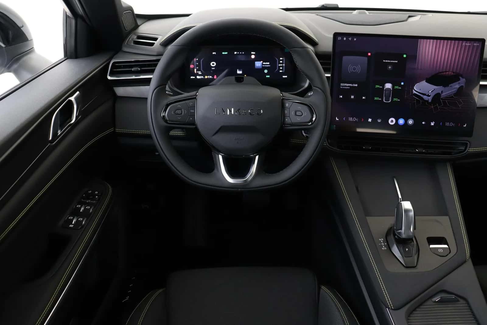 Lynk & Co 01 (2026) — foto 1