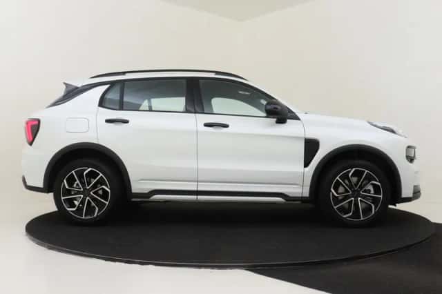 Lynk & Co 01 (2026) thumbnail 12