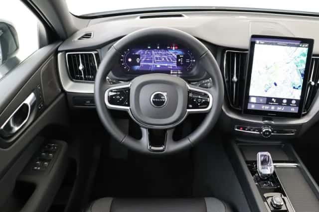 Volvo XC60 (2025)