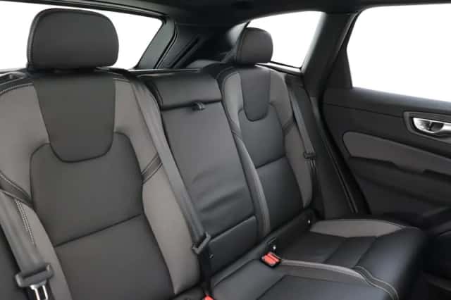 Volvo XC60 (2025) thumbnail 11