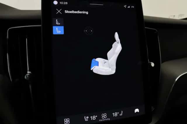 Volvo XC60 (2025) thumbnail 31