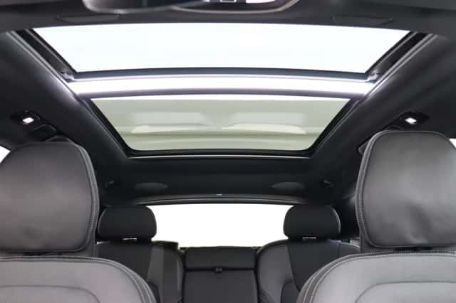 Volvo XC60 (2025) thumbnail 40