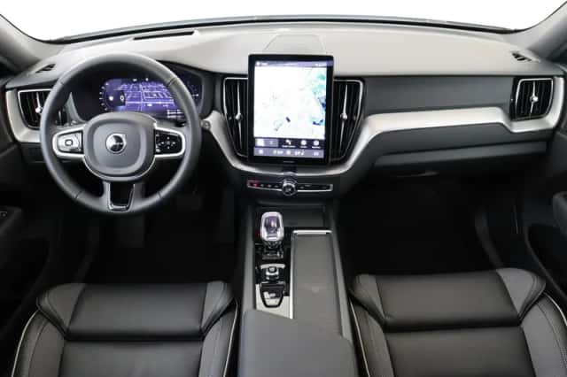 Volvo XC60 (2025) thumbnail 5