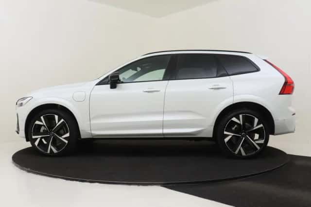 Volvo XC60 (2025) thumbnail 6