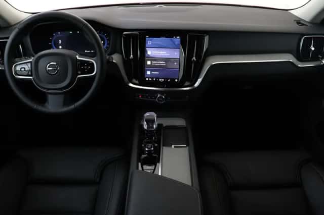 Volvo V60 (2025) thumbnail 3