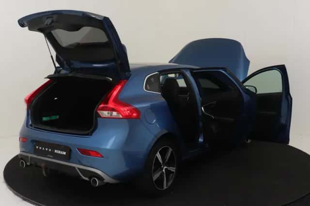 Volvo V40 (2019) thumbnail 18