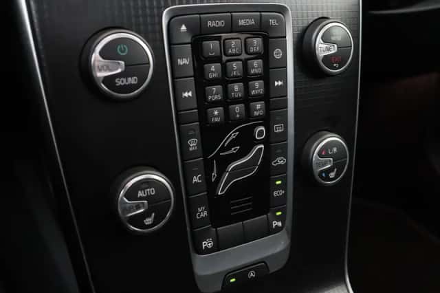 Volvo V40 (2019) thumbnail 26