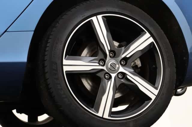 Volvo V40 (2019) thumbnail 39