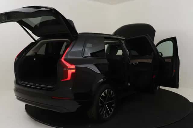 Volvo XC90 (2025) thumbnail 18
