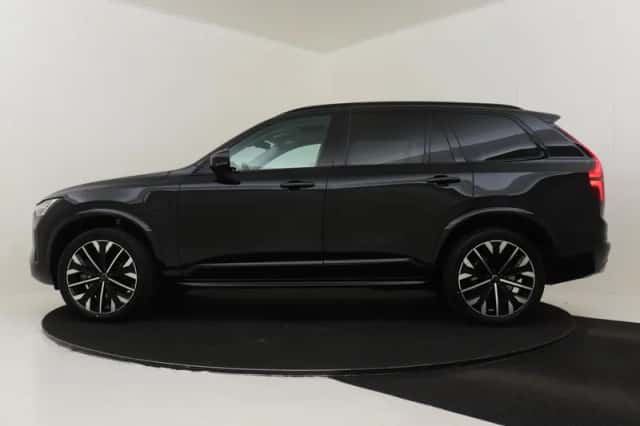 Volvo XC90 (2025) thumbnail 6