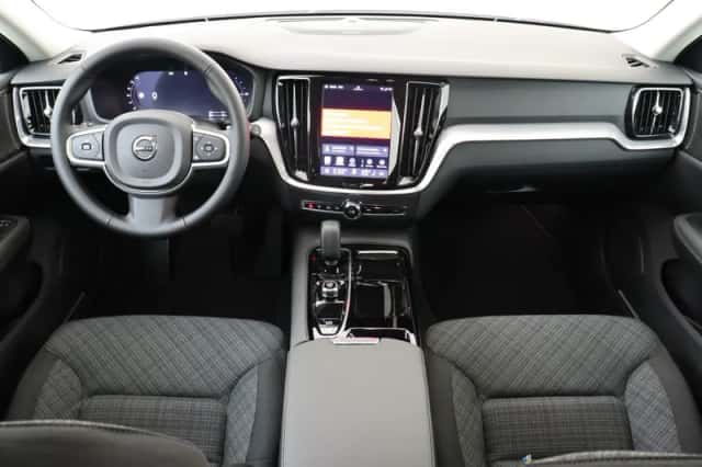 Volvo V60 (2025) thumbnail 3