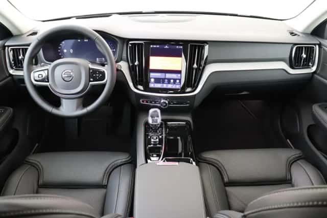 Volvo V60 (2026) thumbnail 3