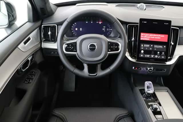 Volvo XC90 (2026) thumbnail 2