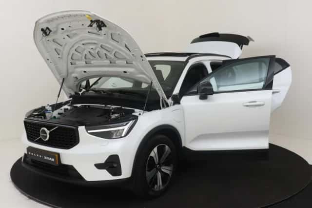 Volvo XC40 (2022) thumbnail 16