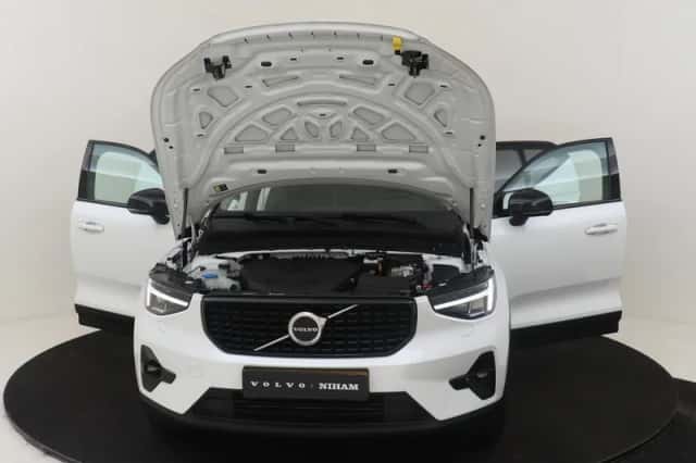 Volvo XC40 (2022) thumbnail 20