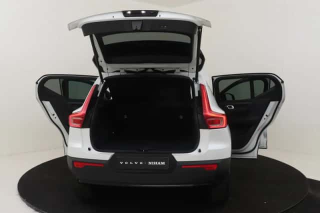 Volvo XC40 (2022) thumbnail 22