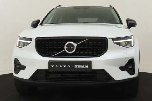 Volvo XC40 (2022) thumbnail 8