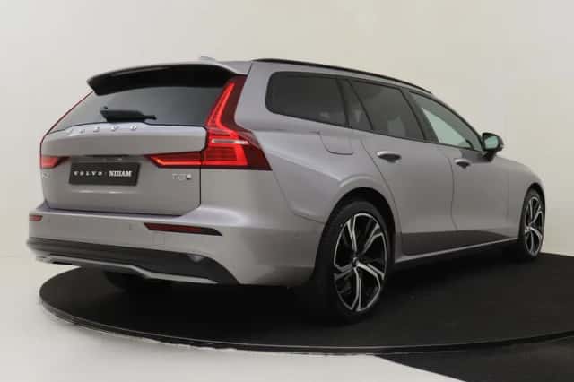 Volvo V60 (2026) thumbnail 2