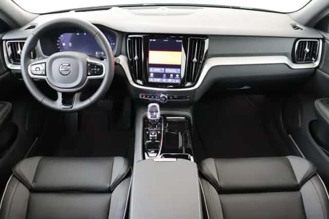 Volvo V60 (2026) thumbnail 3