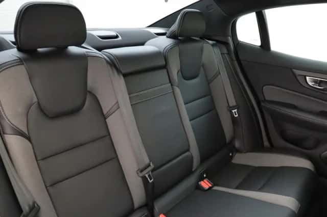 Volvo S60 (2022) thumbnail 11
