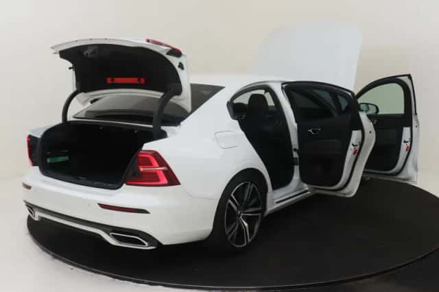 Volvo S60 (2022) thumbnail 18