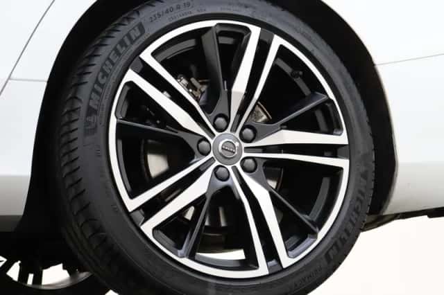 Volvo S60 (2022) thumbnail 31