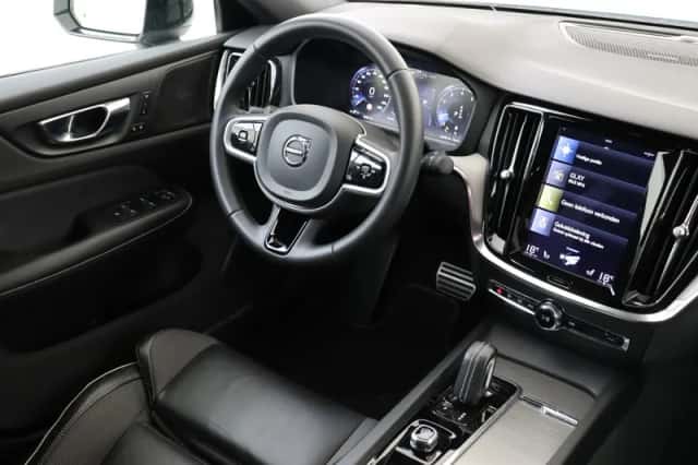 Volvo S60 (2022) thumbnail 5