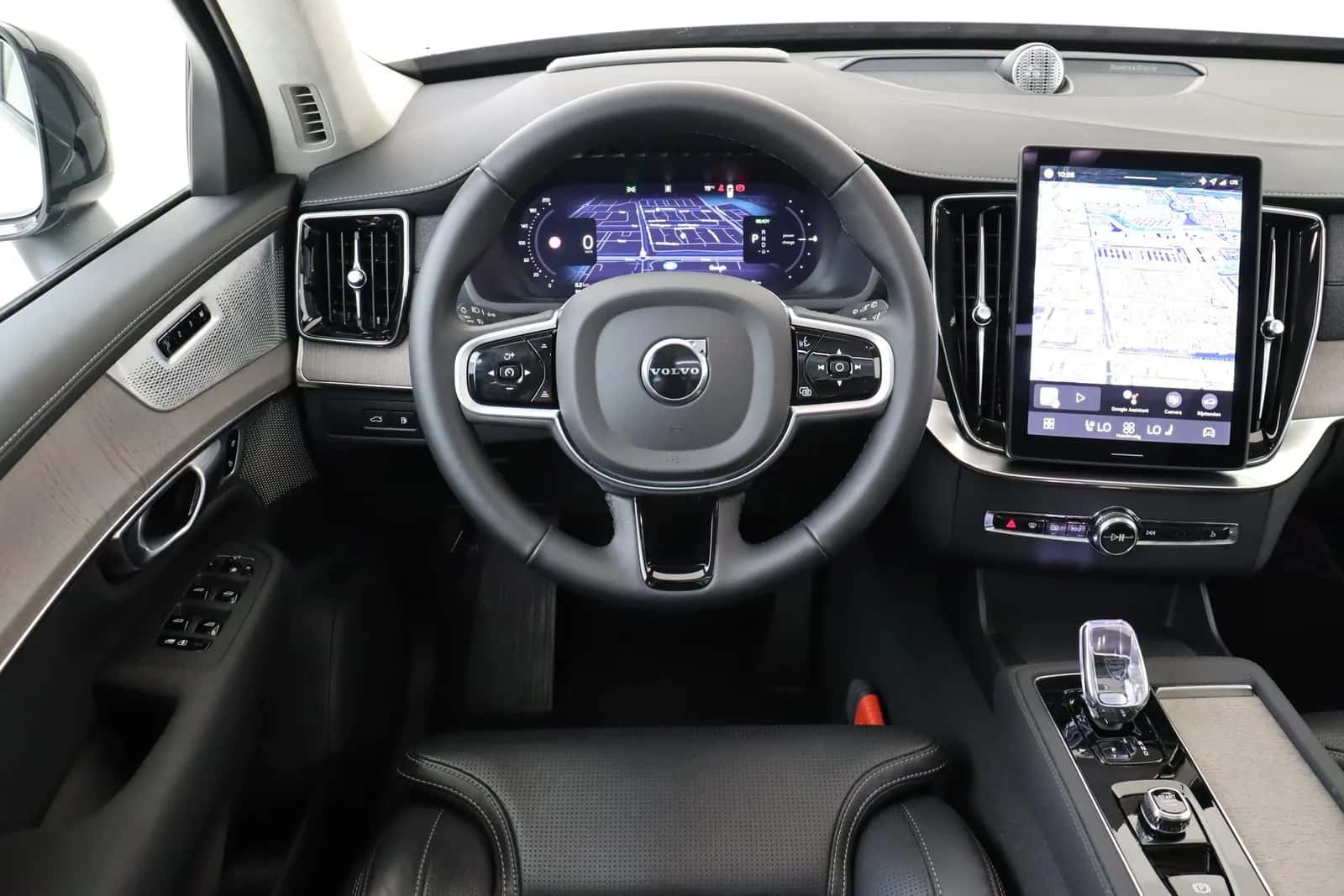 Volvo XC90 (2025) — foto 1
