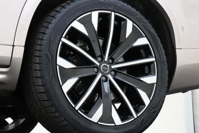 Volvo XC90 (2025) thumbnail 45