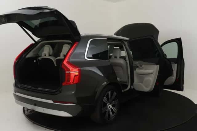 Volvo XC90 (2021) thumbnail 18