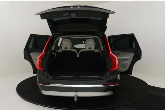 Volvo XC90 (2021) thumbnail 22