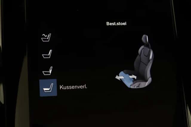 Volvo XC90 (2021) thumbnail 32