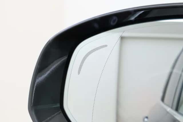 Volvo XC90 (2021) thumbnail 34